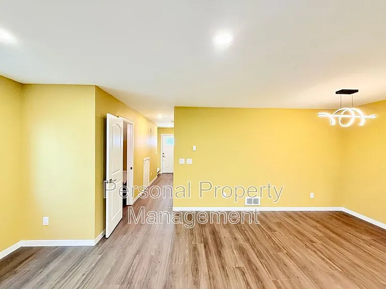 5711 NE 74th Ct #A — Photo 4