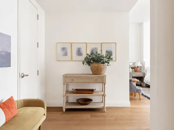 42 East 20th Street image 5 of 13