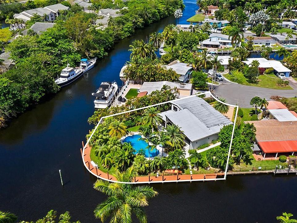 1st image of 2636 Sugarloaf Lane