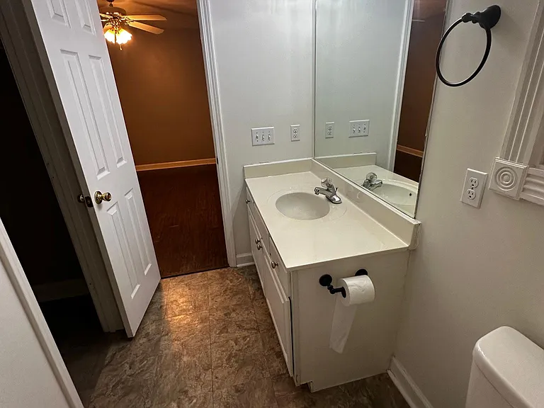 121 Hillcreek Ct — Photo 7