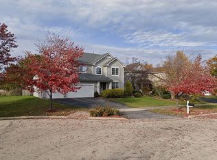 1613 Hartsburg Ln, North Aurora, IL 60542