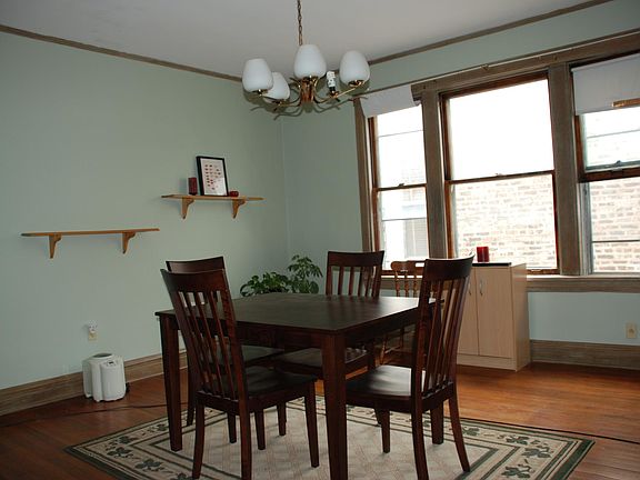 5th image of 3442 N Leavitt St