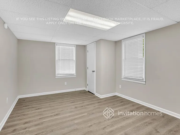 111 Bleeker St — Photo 20