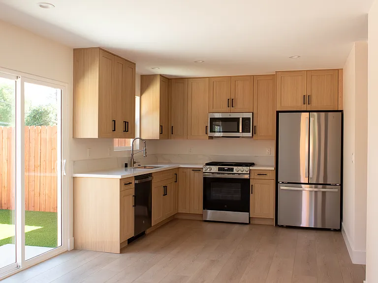2343 Calle Alucema — Photo 1
