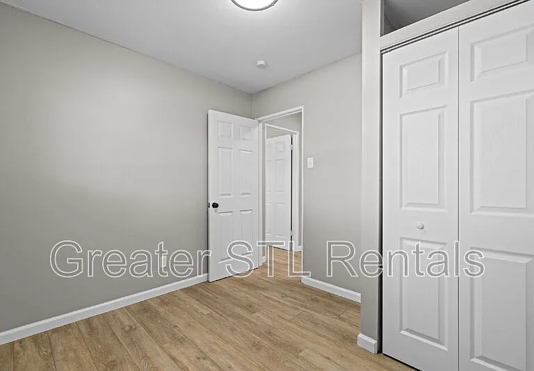 1412 E Pitman Ave — Photo 17