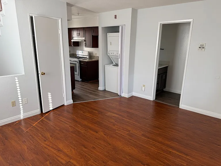 257 E Valencia Ave #102 — Photo 3