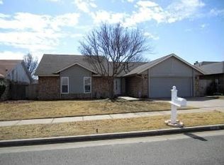 2112 Basking Ridge Trl, Edmond, OK 73013