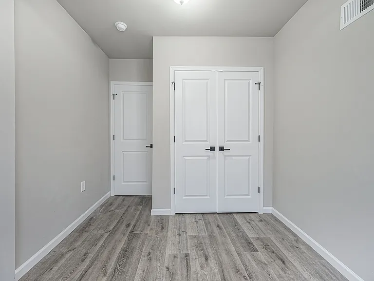 2114 Mifflin St #A — Photo 10