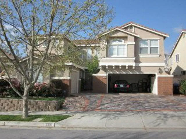 3339 Einstein Ct photo 1