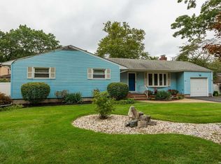 15 Maple St, Centereach, NY 11720