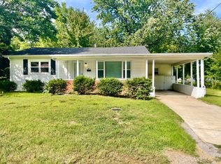419 E Saint Louis St, Aurora, MO 65605