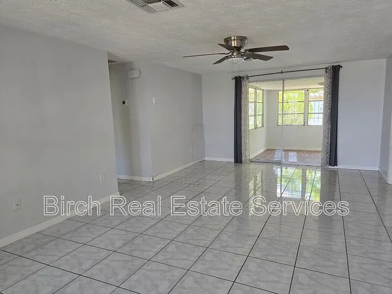 4328 Baden Dr — Photo 4