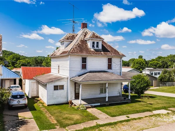 76 High Ave, Waterford, OH 45786