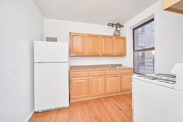 Rented by Compass | media 3