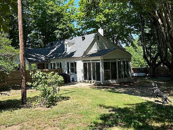 3rd image of 4321 Thomasville Rd
