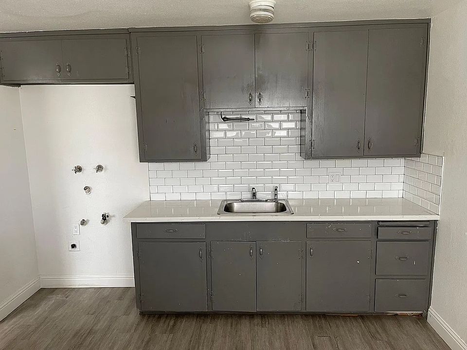 1st image of 141 Starr Ave #141