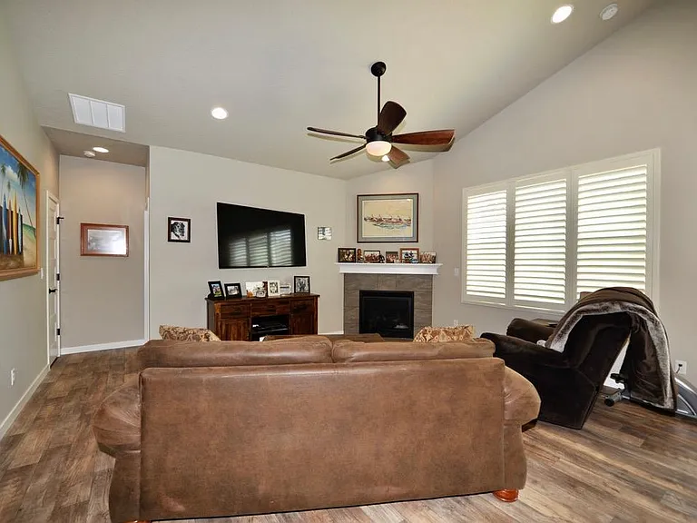 6312 N Descartes Dr — Photo 5