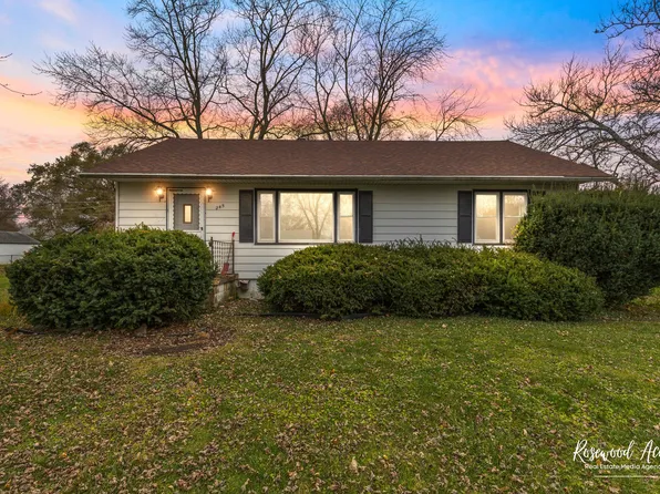 245 N Monroe Ave, Bradley, IL 60915