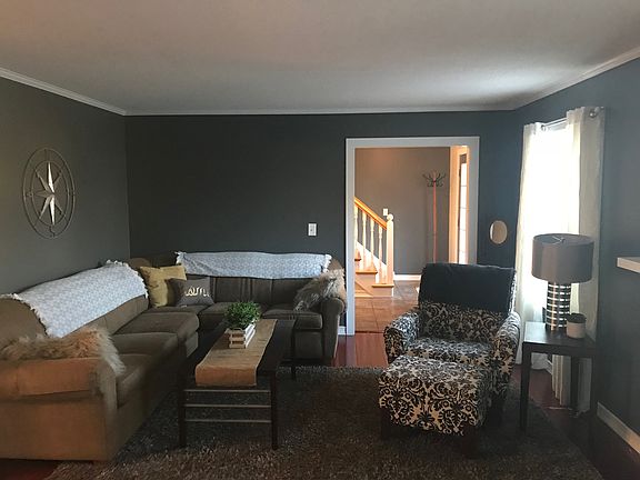 4th image of 4055 Jeanola Dr NW