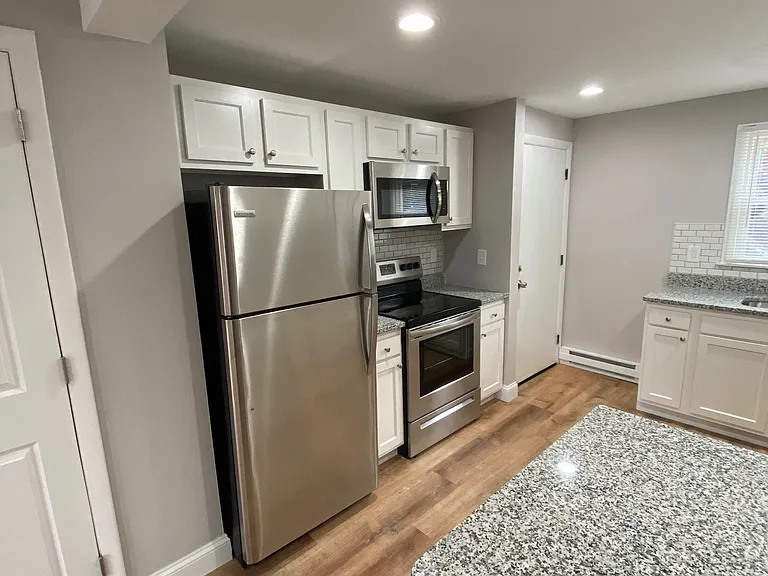 Evergreen Manor — Photo 26