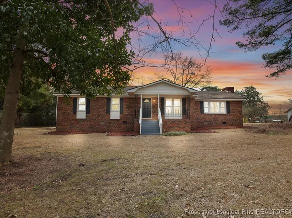 635 Hall Rd, Roseboro, NC 28382