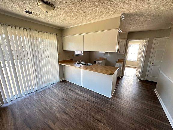 4th image of 4432 Trout Valley Dr