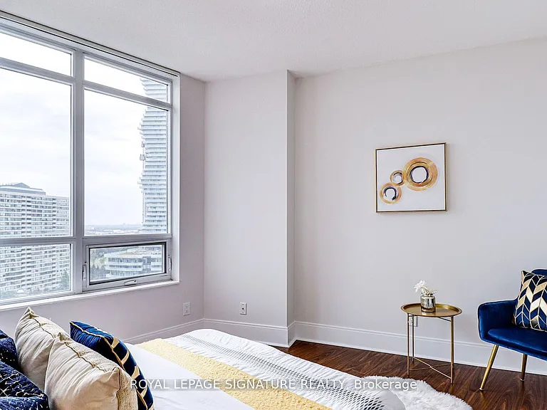 330 Burnhamthorpe Rd W #1602 — Photo 21