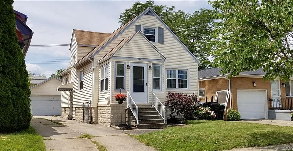 1st image of 296 University Ave