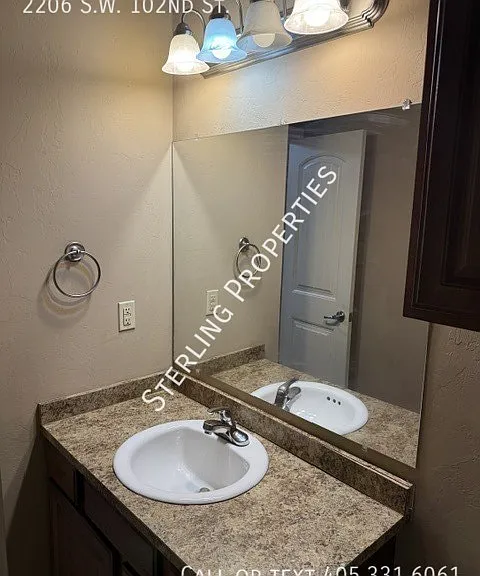 2206 SW 102nd St — Photo 22