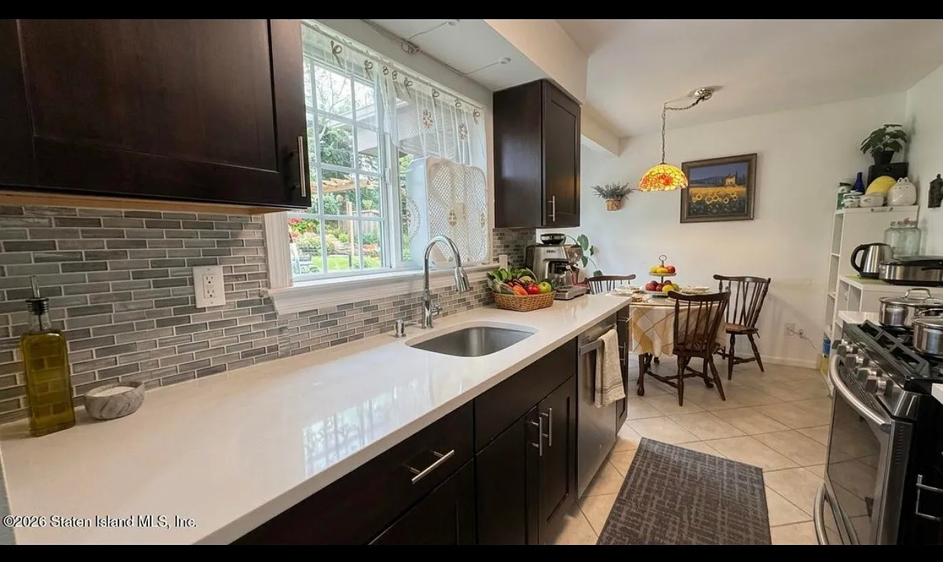 1 bed, 811 sqft, $2,250 — Photo 4