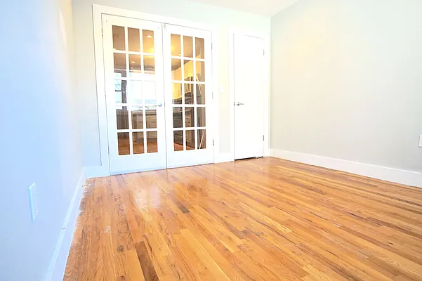 Rented by Lofts and Flats LLC | media 29