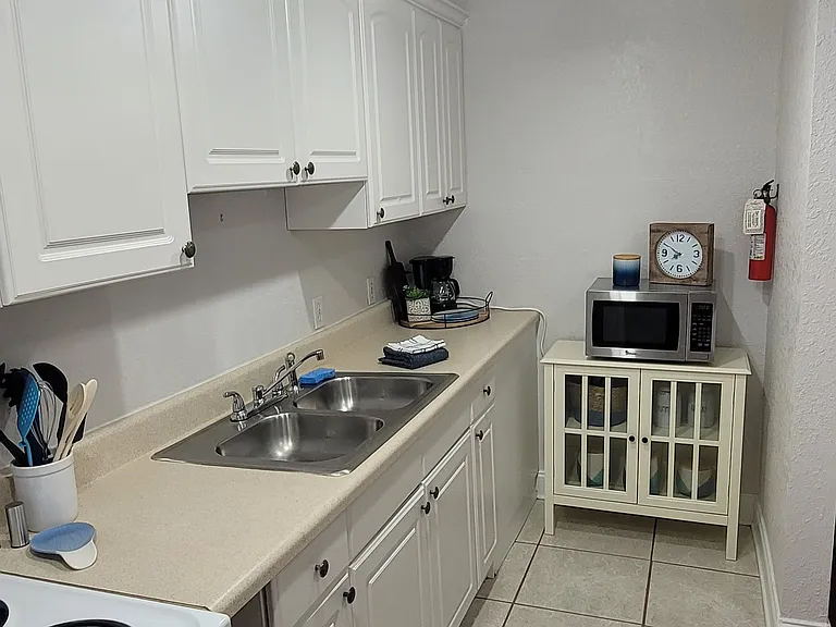 407B S Melville Ave #12 — Photo 8