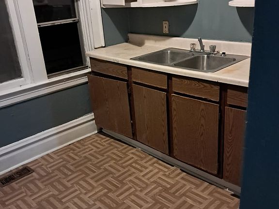2nd image of 1026 Lenox Ave #1F