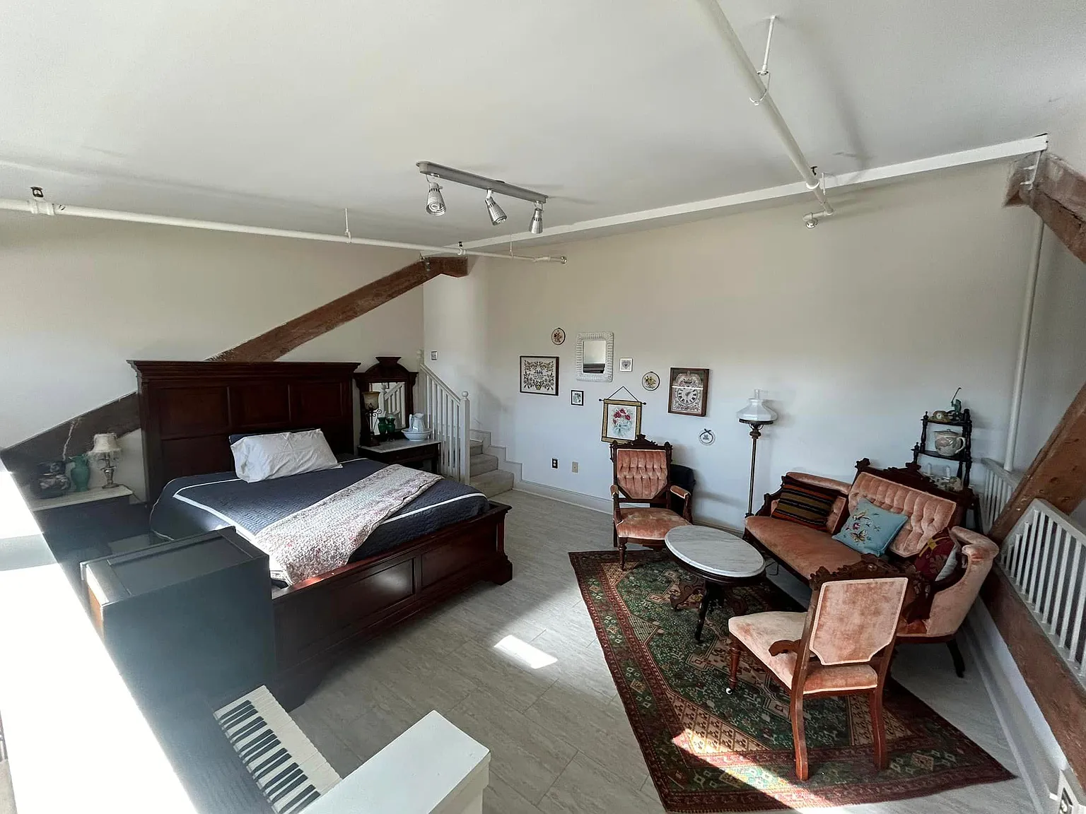1 bed, 1.5 bath, 1400 sqft, $2,200 — Photo 4
