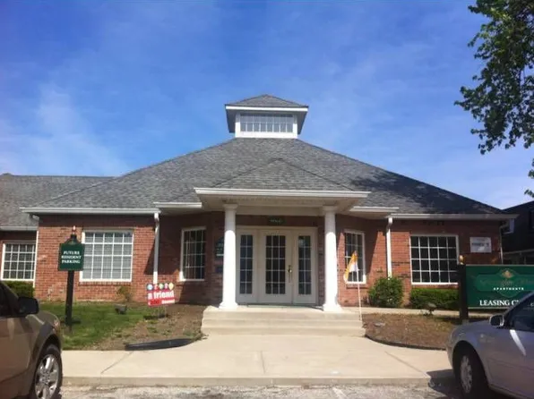 8580 Olde Mill Circle East Dr, Indianapolis, IN 46260