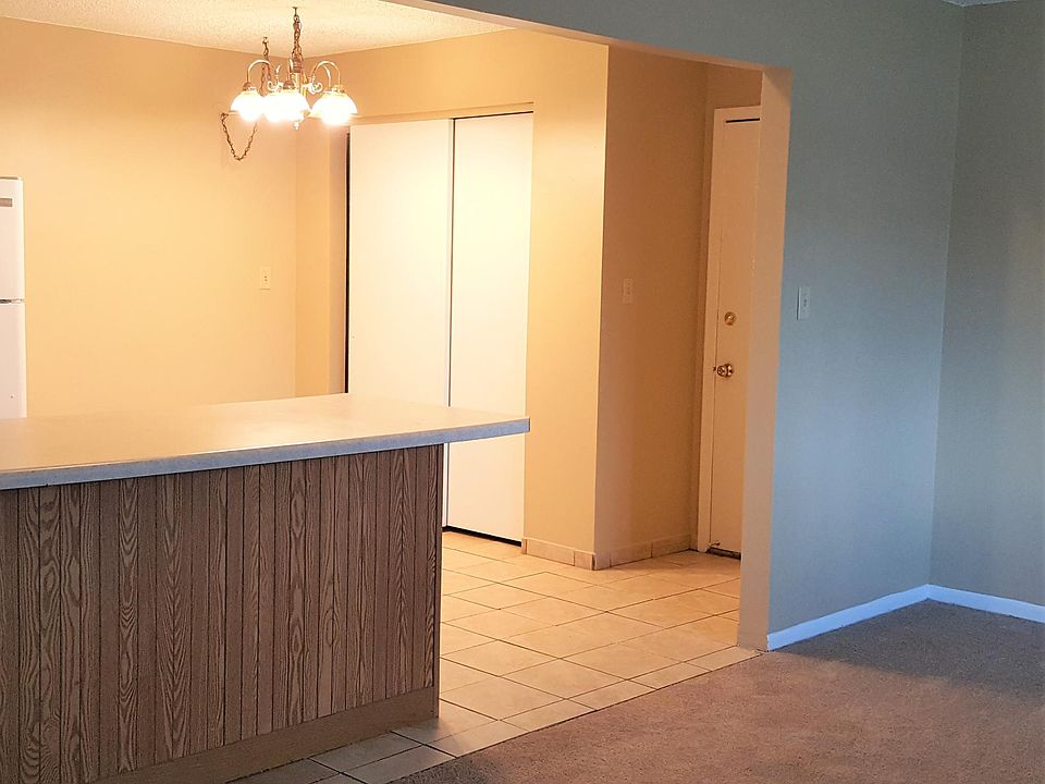 1st image of 524 Bellarmine Dr E APT 12