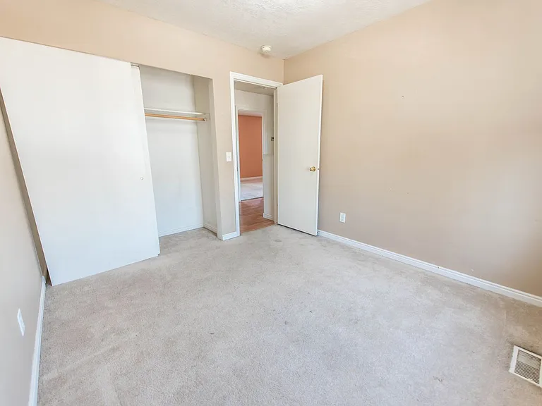 2037 N 2125 W — Photo 4