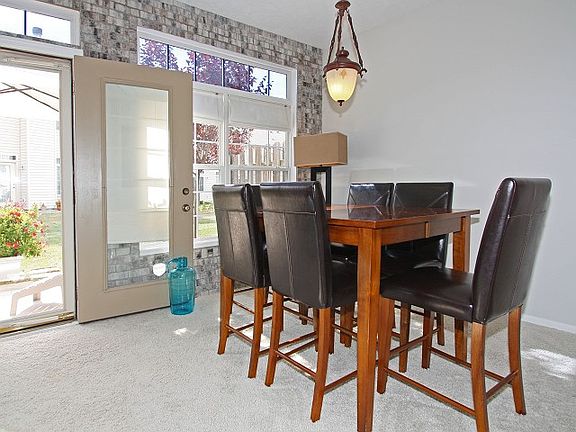Dining_Room_640_480_09192013