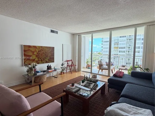18061 Biscayne Blvd APT 601, Aventura, FL 33160
