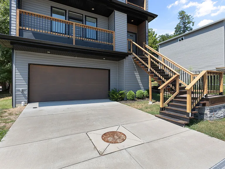 1629 Forest Ave — Photo 27