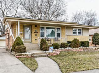 10040 S 53rd Ave, Oak Lawn, IL