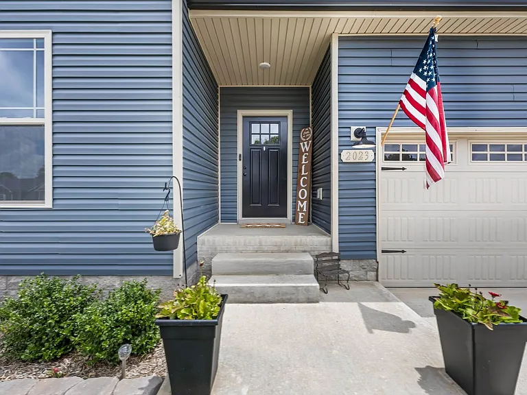 2023 Ireland Way — Photo 3