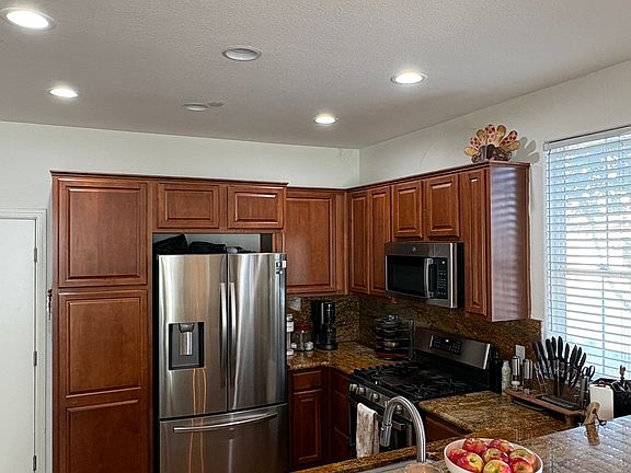3rd image of 510 Dante Cir