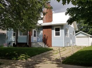 1001 Baltimore St, Waterloo, IA 50702