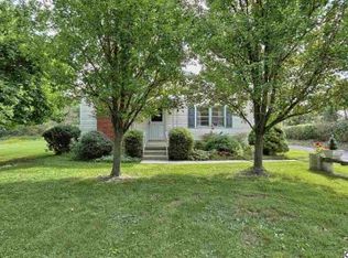 937 Pheasant Rd, Harrisburg, PA 17112