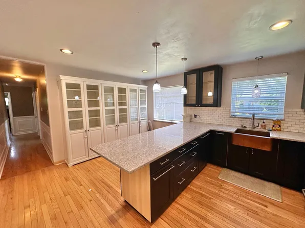 3430 S Cherry St, Denver, CO 80222