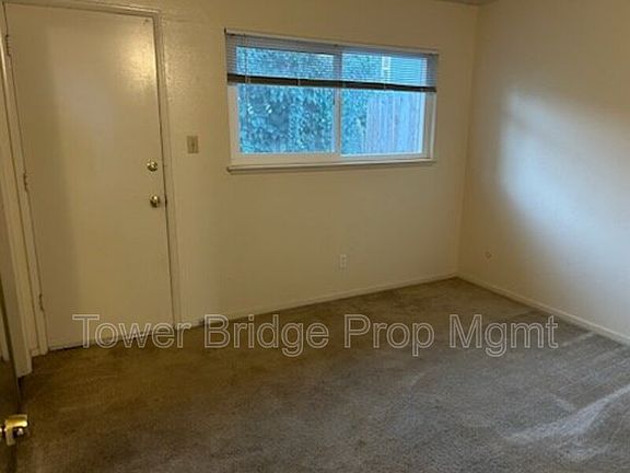 3rd image of 10616 Fair Oaks Blvd APT 22