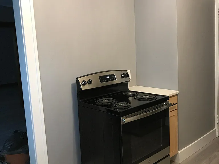 1331 Andrews Ave — Photo 6
