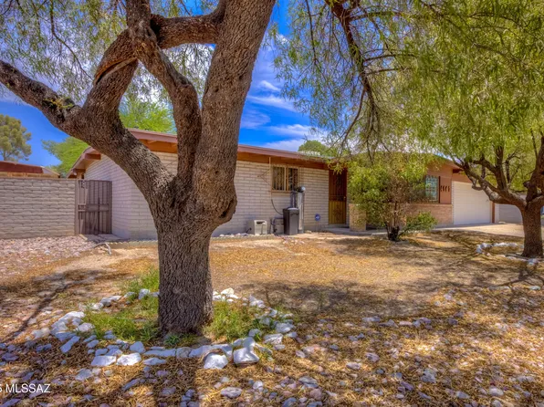 4561 S White Pine Dr, Tucson, AZ 85730