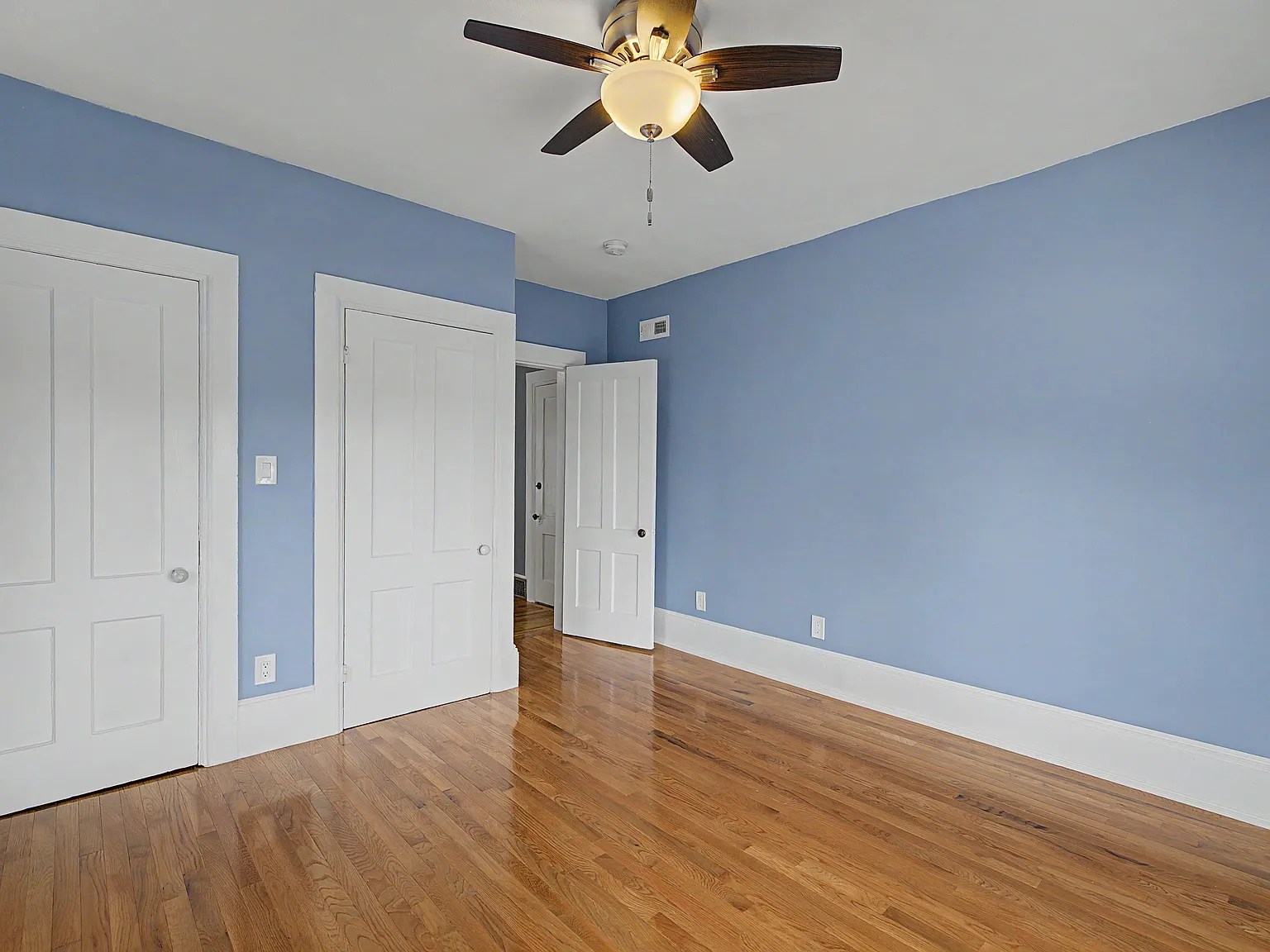 2 bed, 1230 sqft, $1,600 — Photo 4